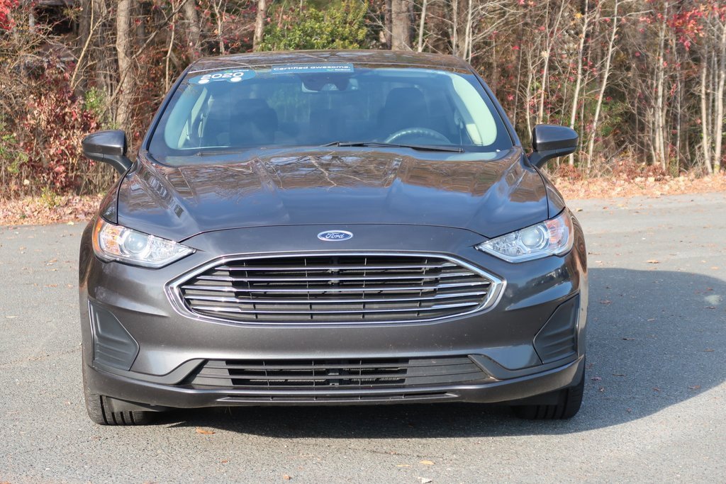 Used 2020 Ford Fusion SE image 2