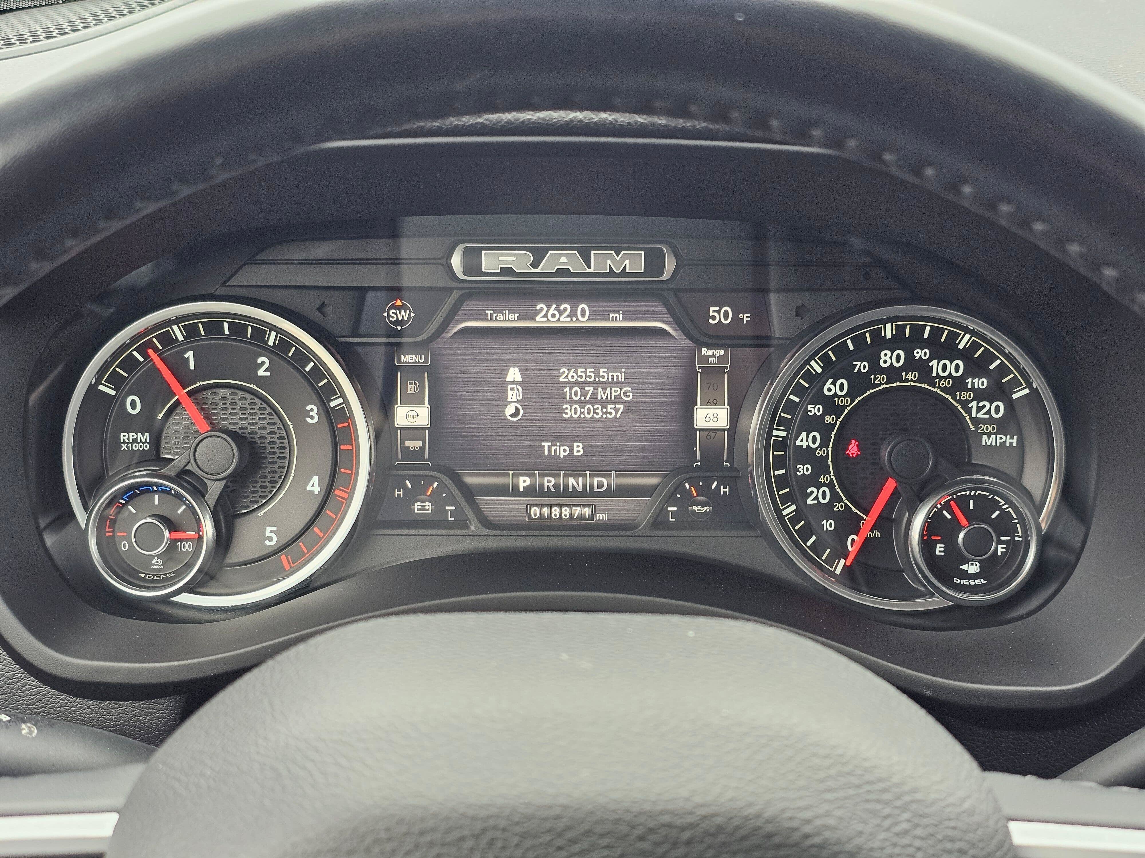 Used 2022 RAM 3500 Big Horn w/ Night Edition AWD/4WD image 18