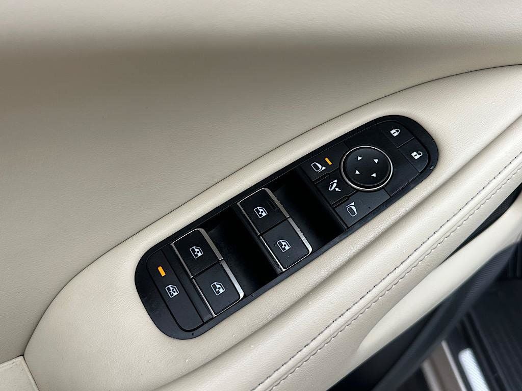 Used 2023 INFINITI QX60 Luxe w/ Cargo Package AWD/4WD image 14