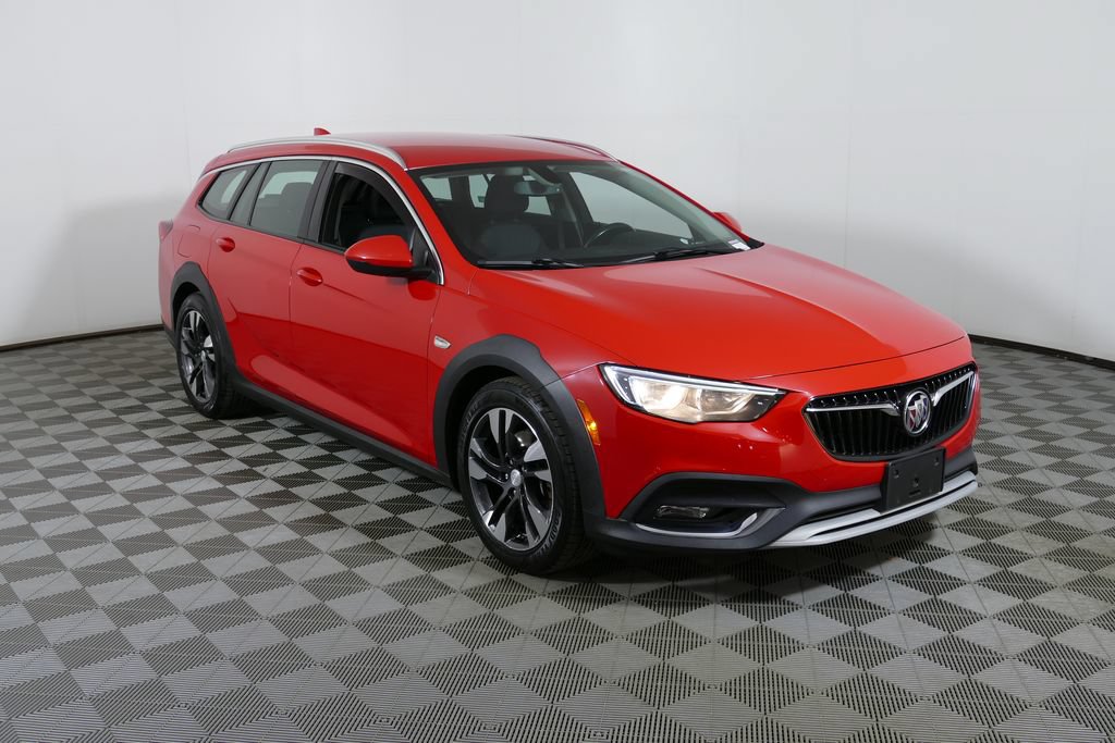 Used 2019 Buick Regal Preferred AWD/4WD image 1