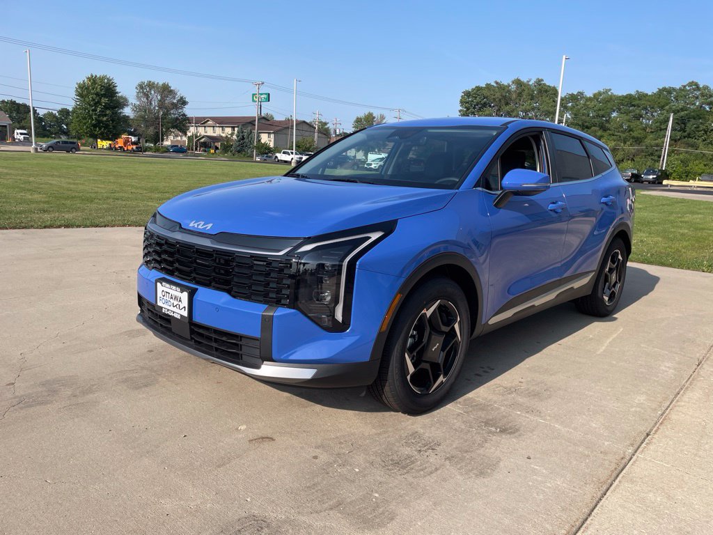 New 2026 Kia Sportage EX FWD image 2