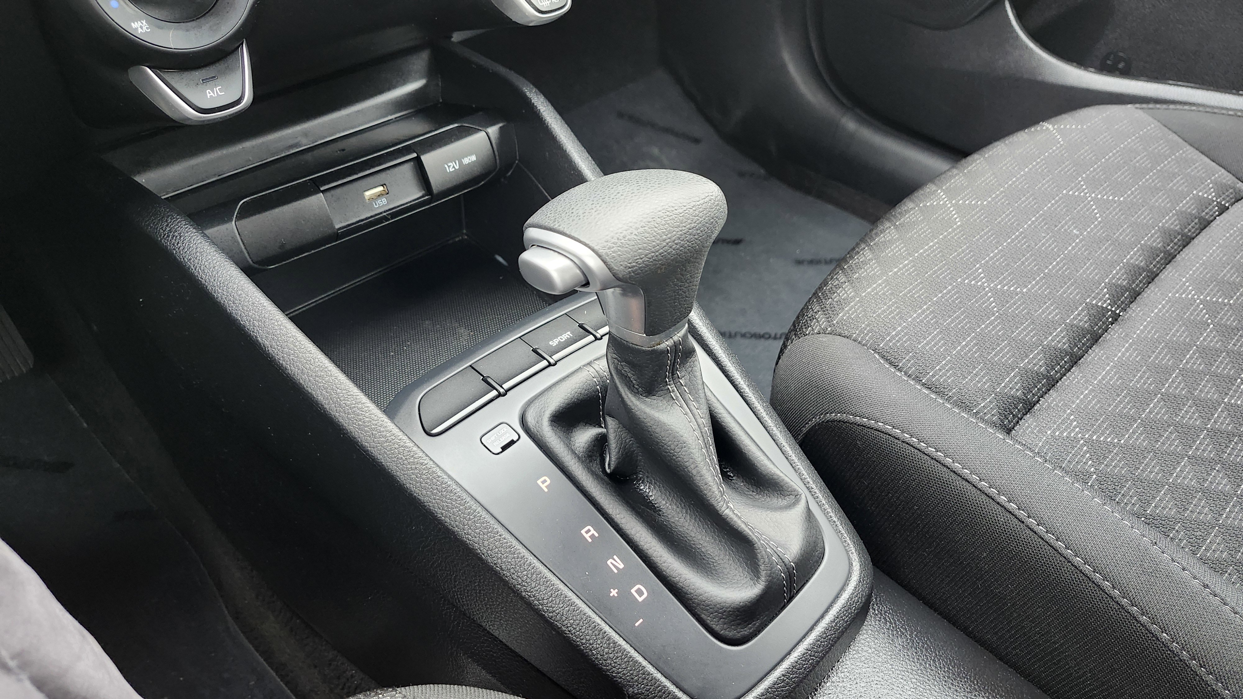 Used 2023 Kia Rio S image 29