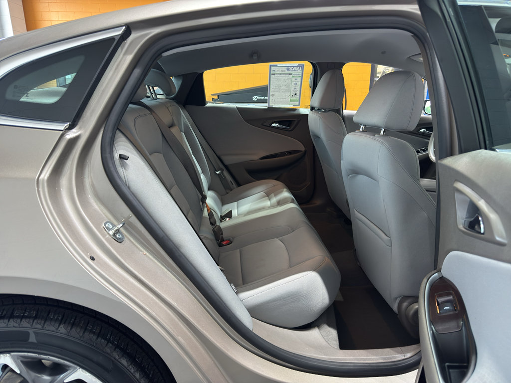 Used 2024 Chevrolet Malibu LT FWD image 20