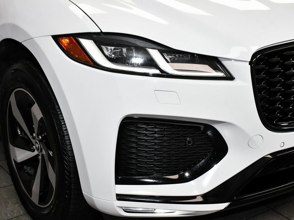 Used 2024 Jaguar F-PACE R-Dynamic S image 70