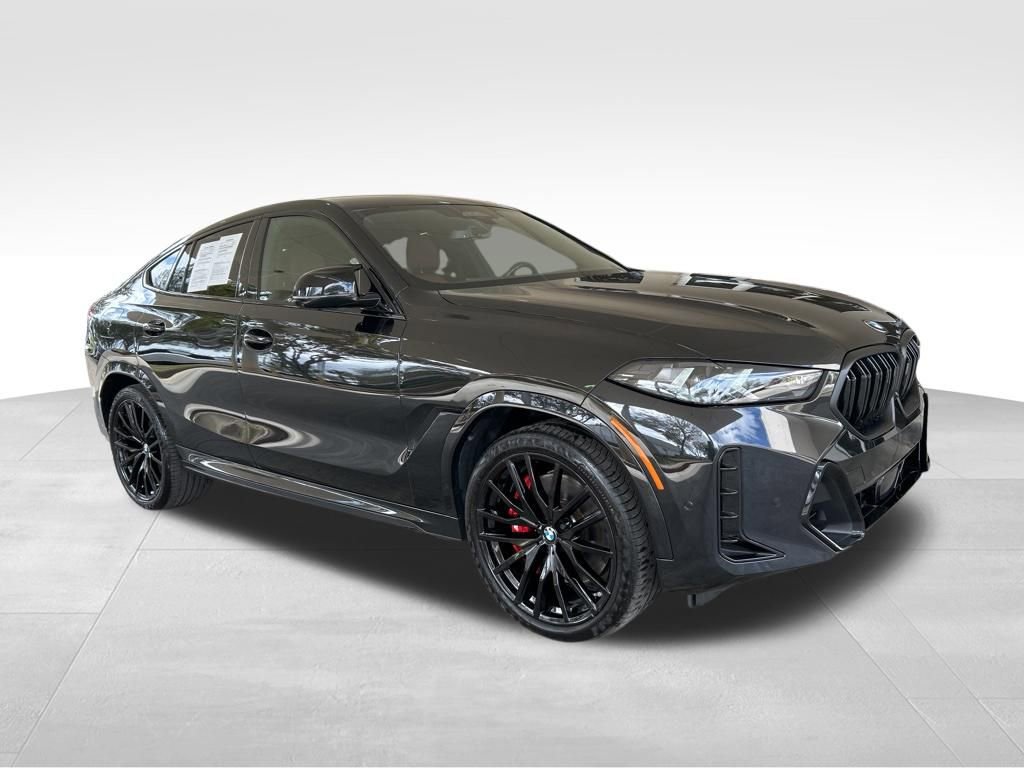 Used 2024 BMW X6 M60i image 2