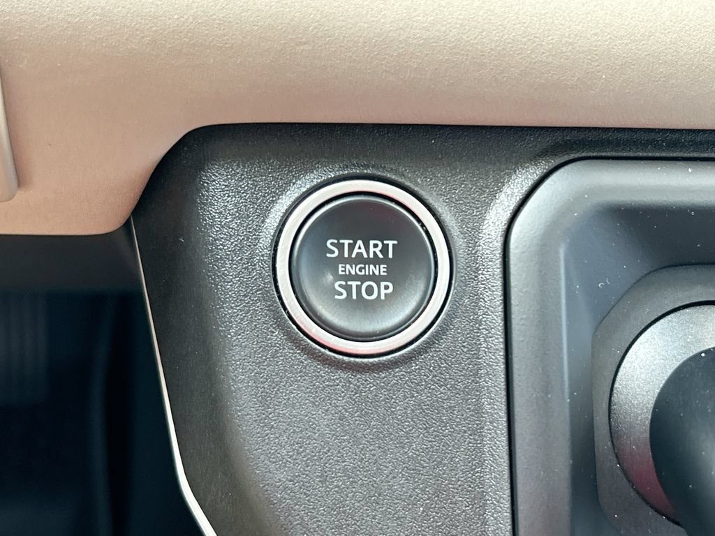 Used 2022 Land Rover Defender 110 S AWD/4WD image 17