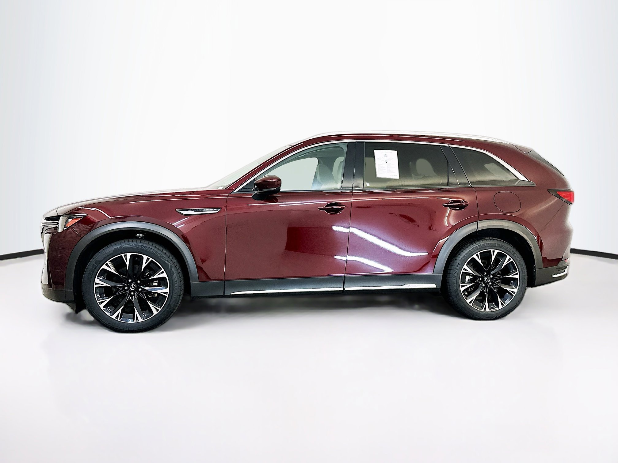 Used 2024 MAZDA CX-90 Plug-In Hybrid w/ Premium Pkg image 4