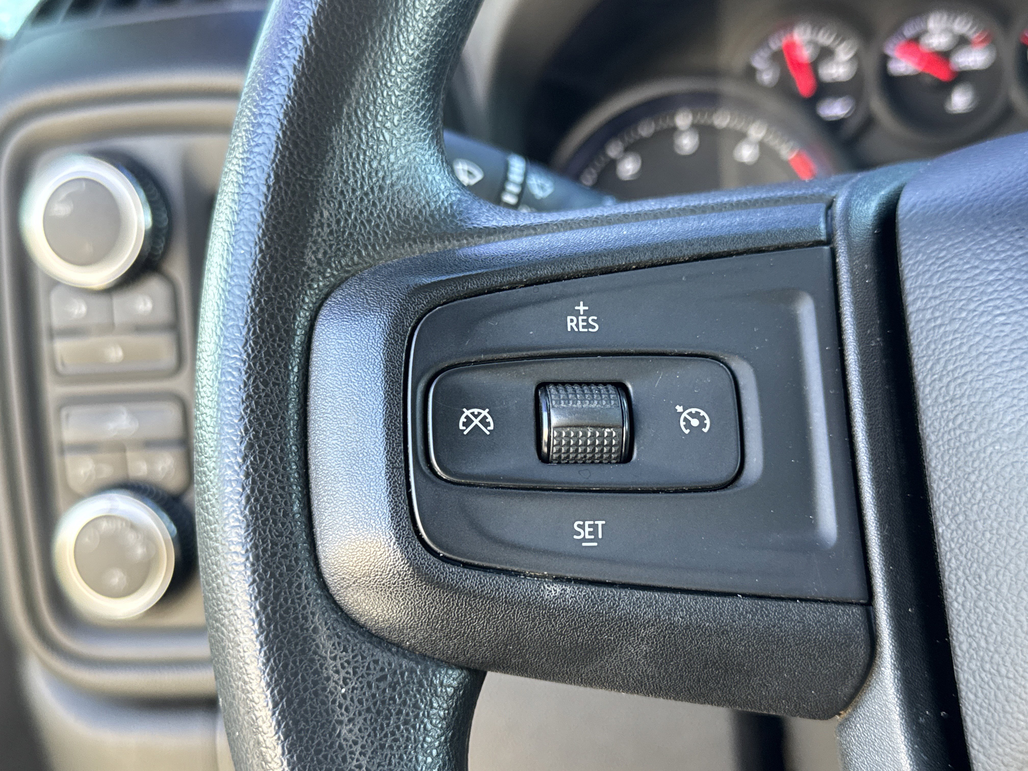 Used 2023 GMC Sierra 3500 Pro w/ Convenience Package image 19