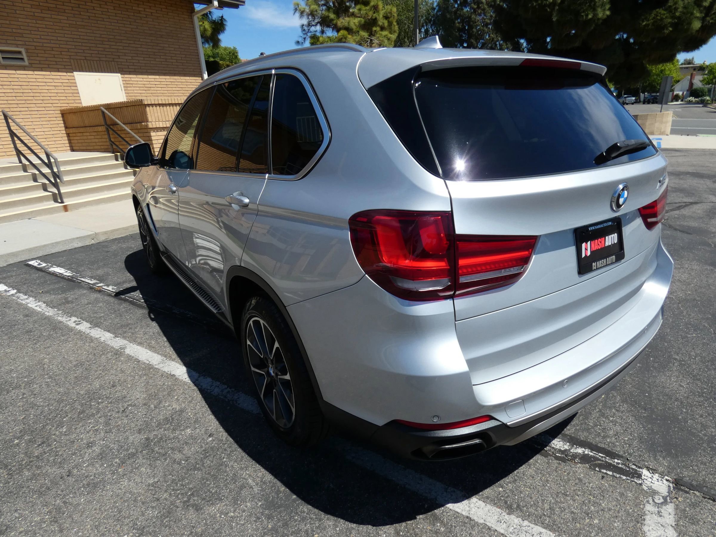 Used 2015 BMW X5 xDrive50i image 12