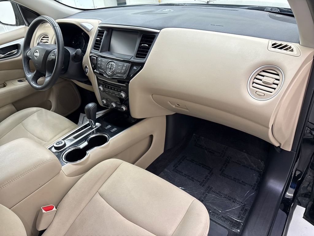 Used 2018 Nissan Pathfinder SV w/ SV Tech Package AWD/4WD image 22