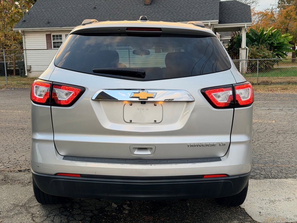 Used 2016 Chevrolet Traverse LS image 6