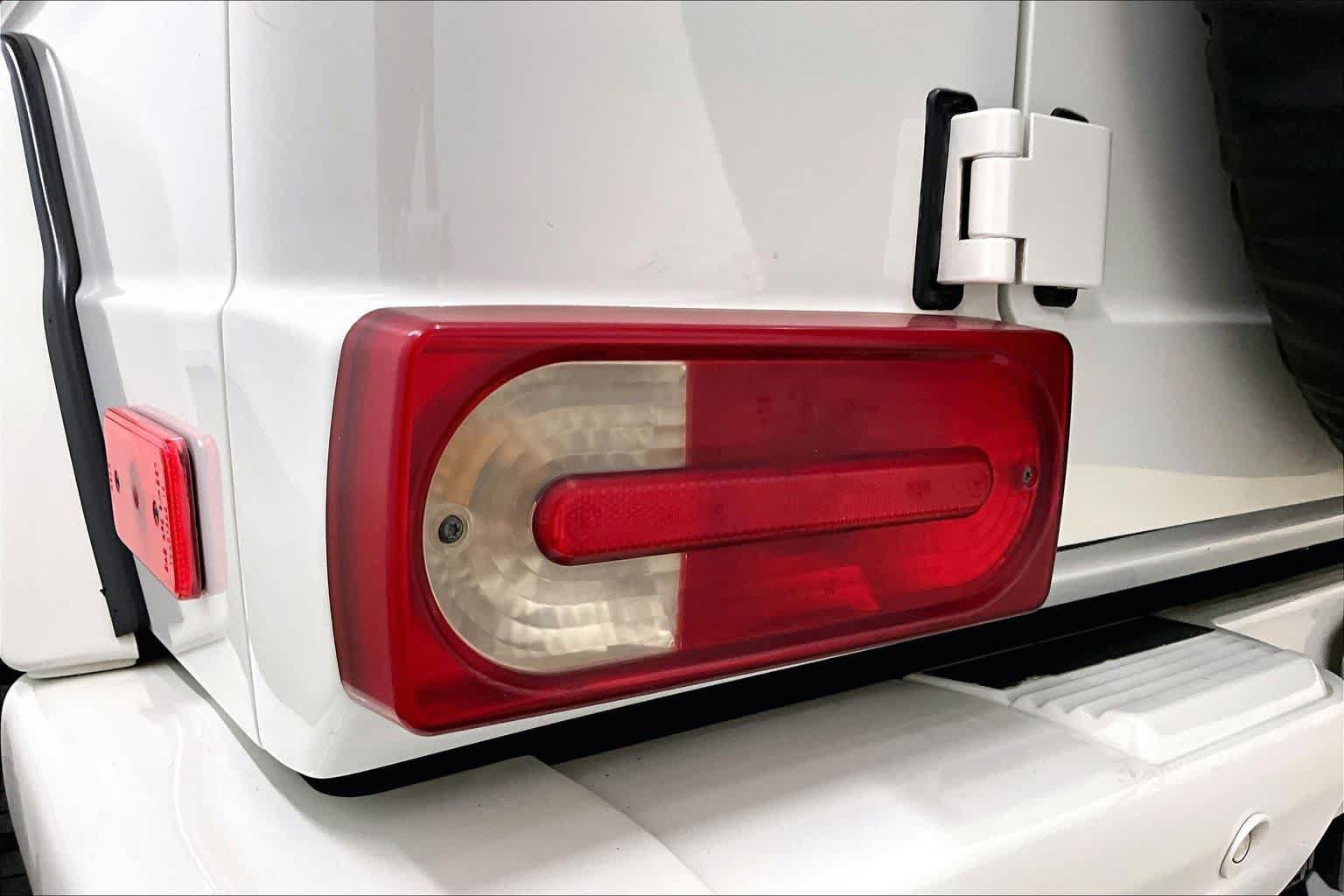 Used 2013 Mercedes-Benz G 550 image 27