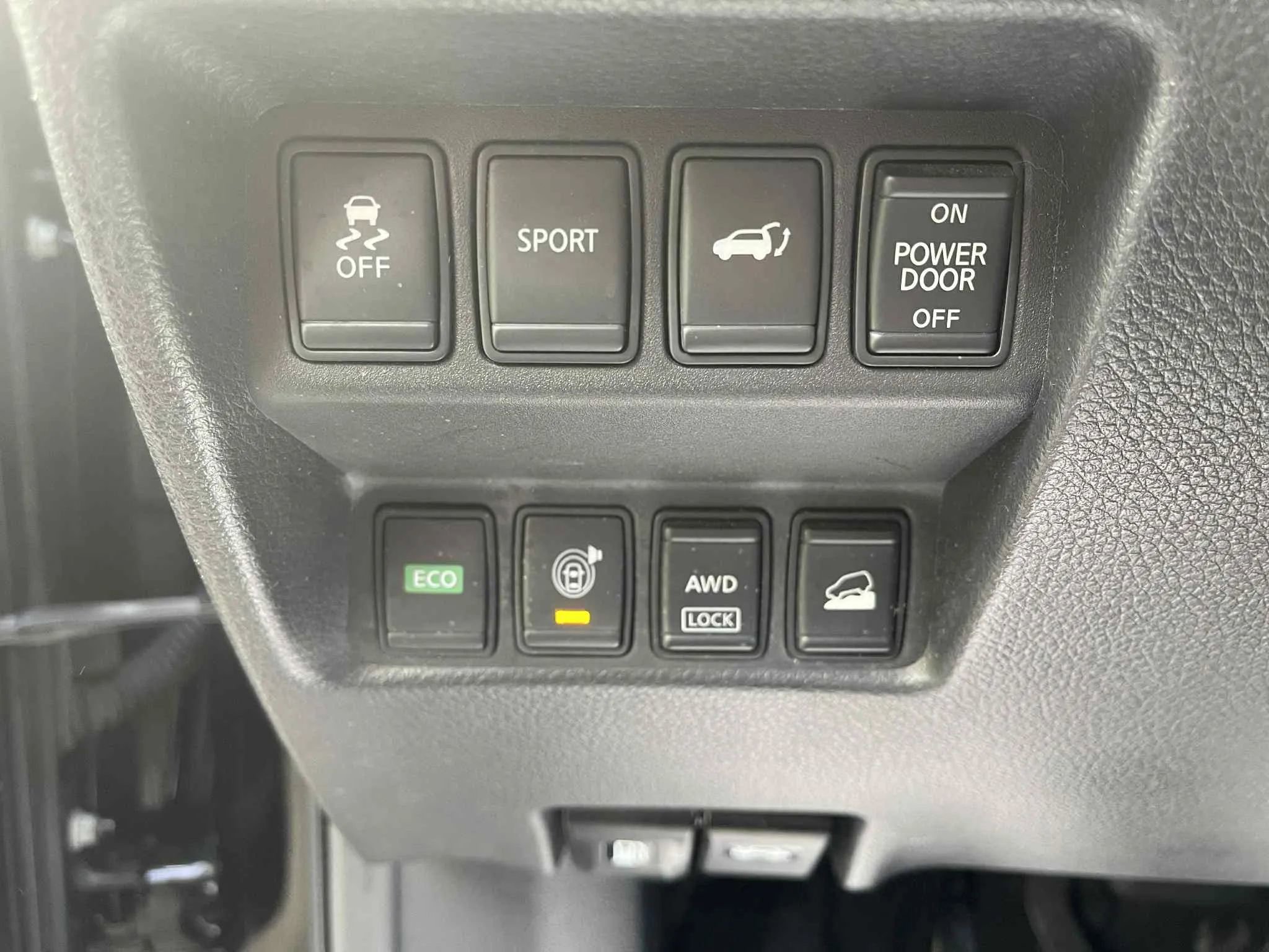 Used 2015 Nissan Rogue SV w/ SV Premium Package image 19