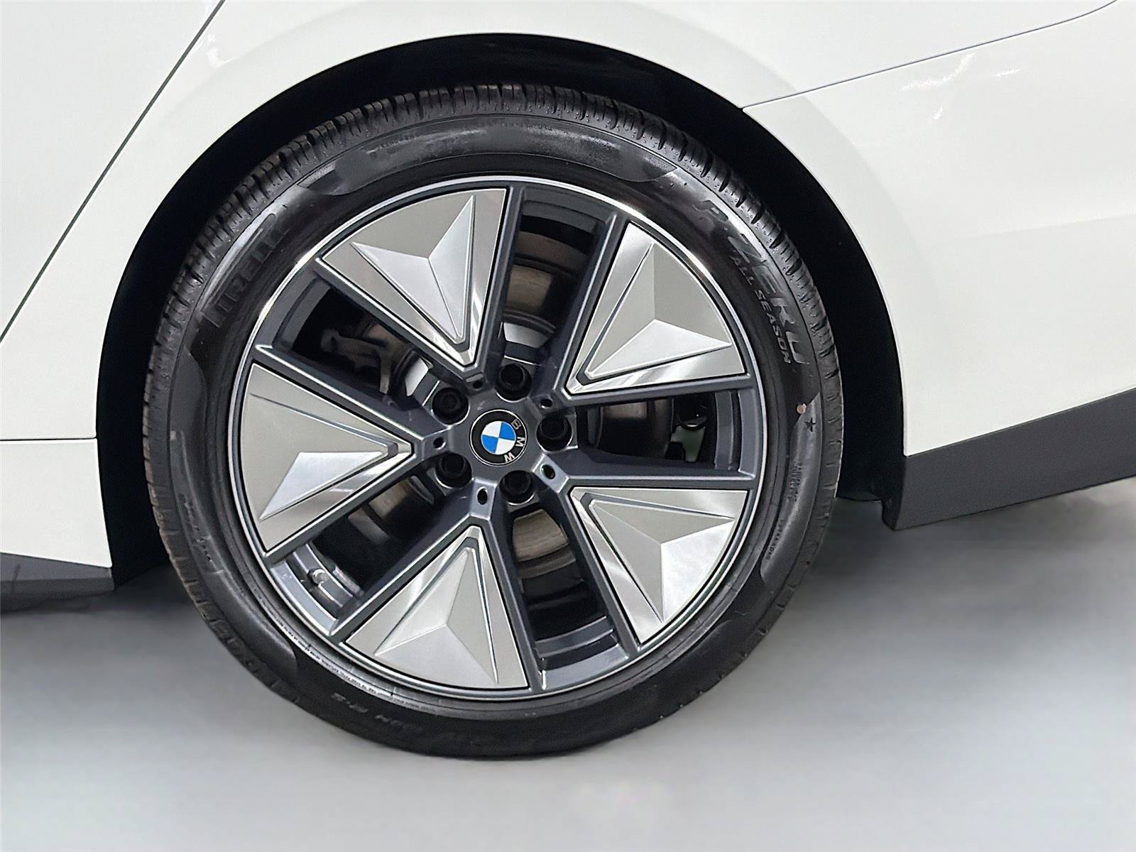 New 2026 BMW i4 xDrive40i AWD/4WD image 59