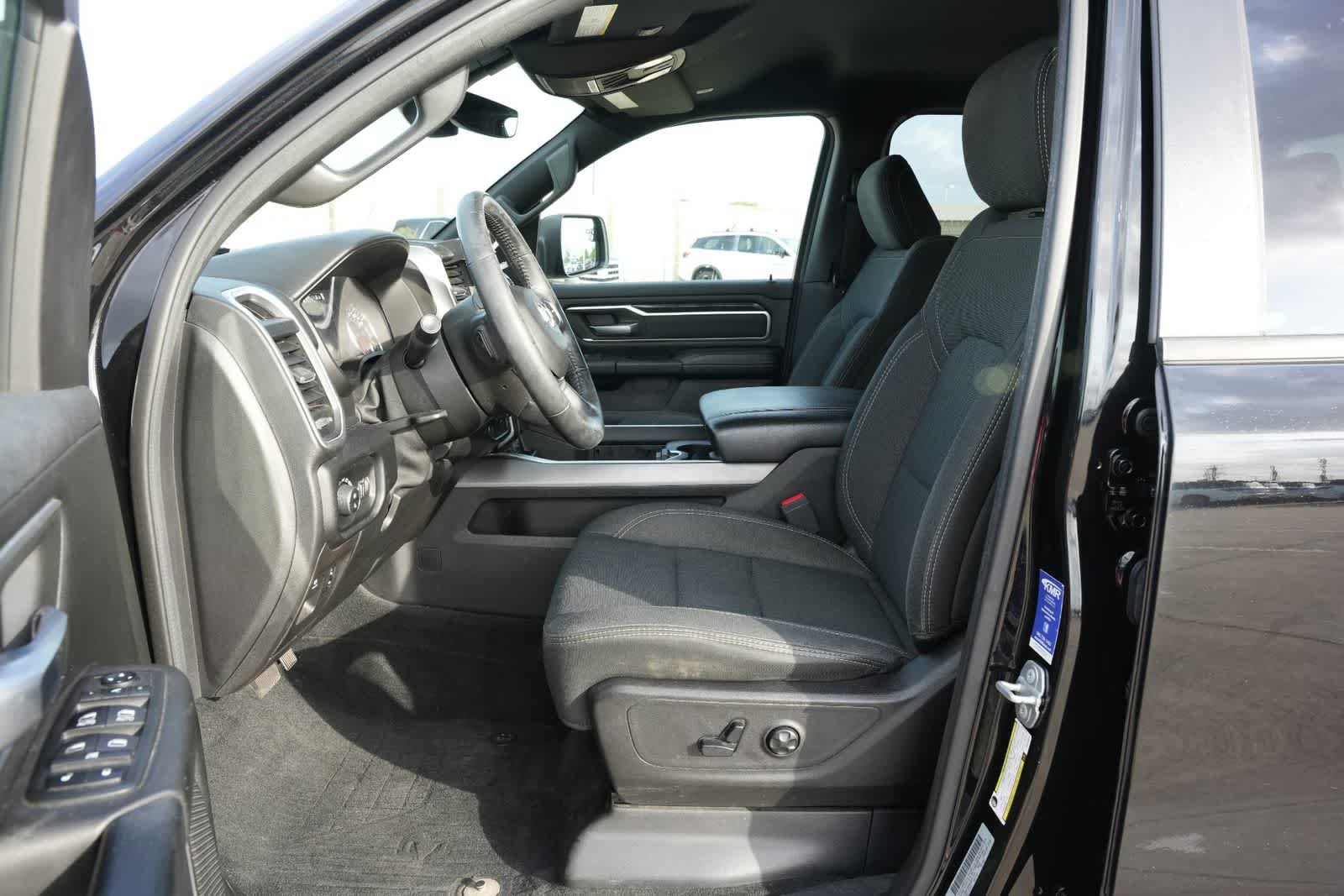 Used 2019 RAM 1500 Big Horn AWD/4WD image 17