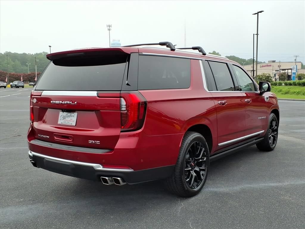 Used 2026 GMC Yukon XL Denali w/ Denali Reserve Package AWD/4WD image 18