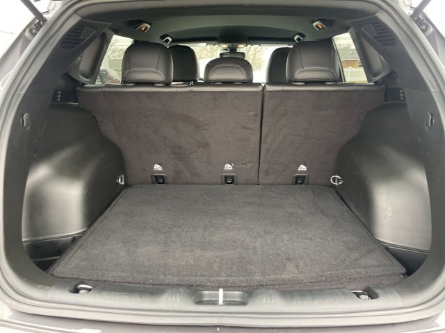 Used 2024 Jeep Compass Trailhawk w/ Trailhawk Convenience Group image 12