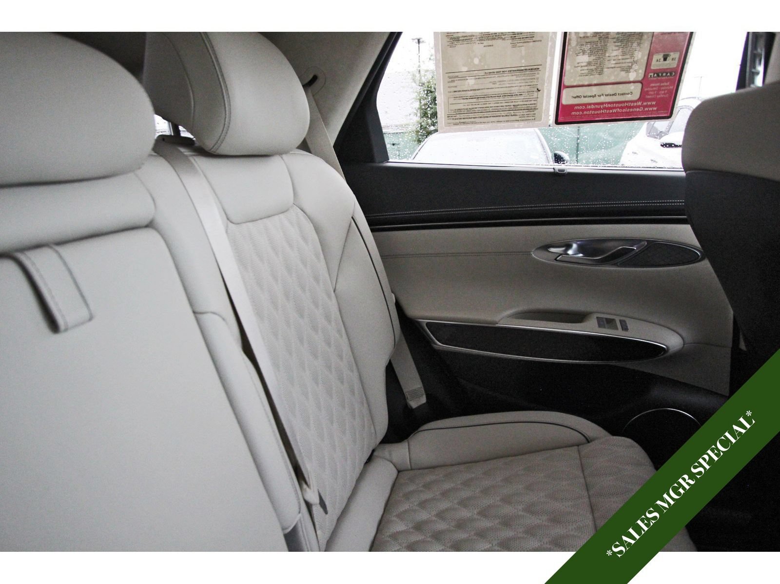 Used 2025 Genesis GV70 3.5T Sport w/ Sport Prestige Package AWD/4WD image 14