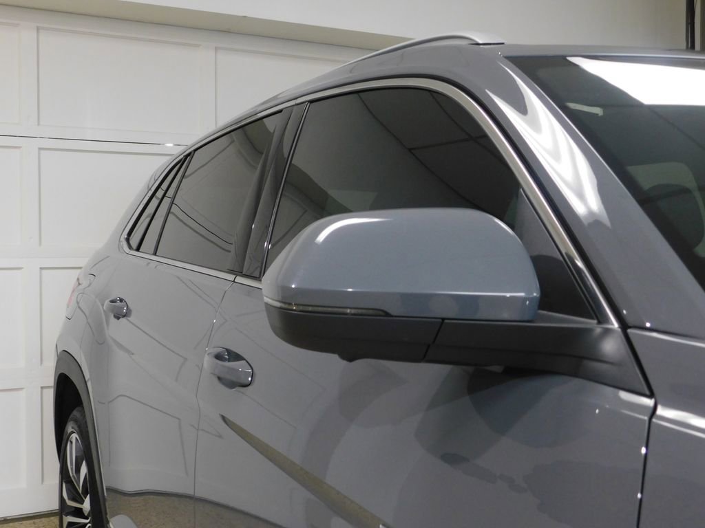 Used 2020 Volkswagen Atlas Cross Sport SEL Premium R-Line image 10