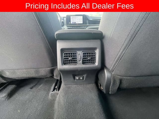 Used 2025 Toyota Camry LE FWD image 17