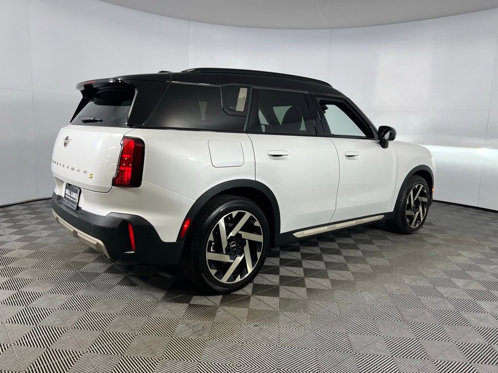 Used 2025 MINI Cooper Countryman SE w/ Comfort Package Max image 8