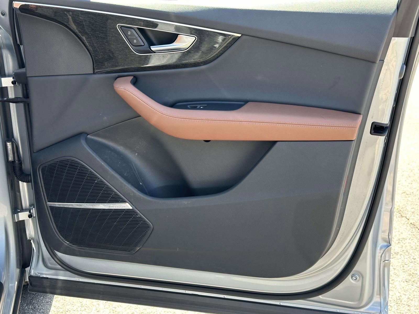 Used 2023 Audi Q7 2.0T Premium Plus w/ Premium Plus Package AWD/4WD image 27