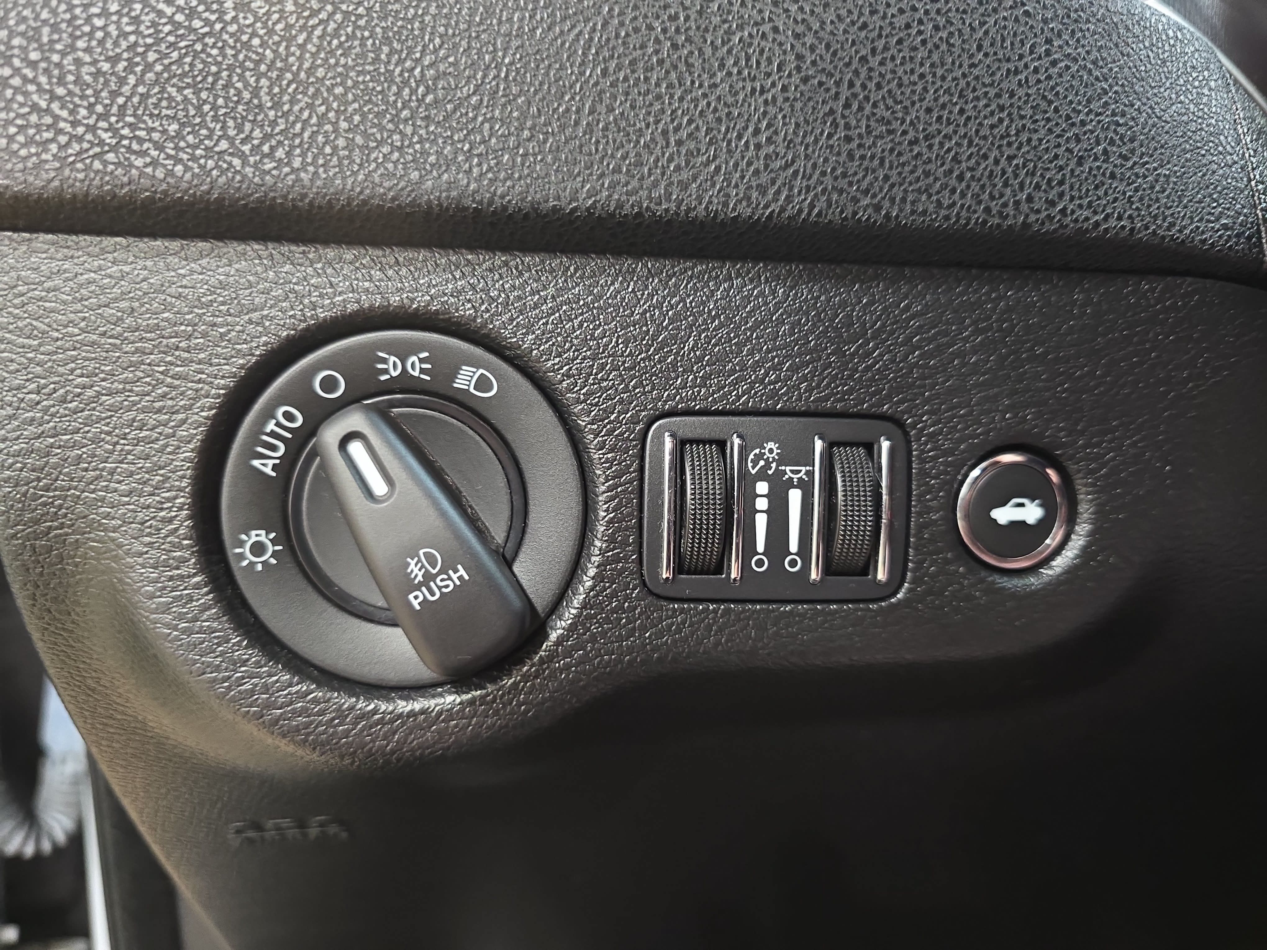 Used 2021 Dodge Charger R/T w/ Blacktop Package RWD image 23