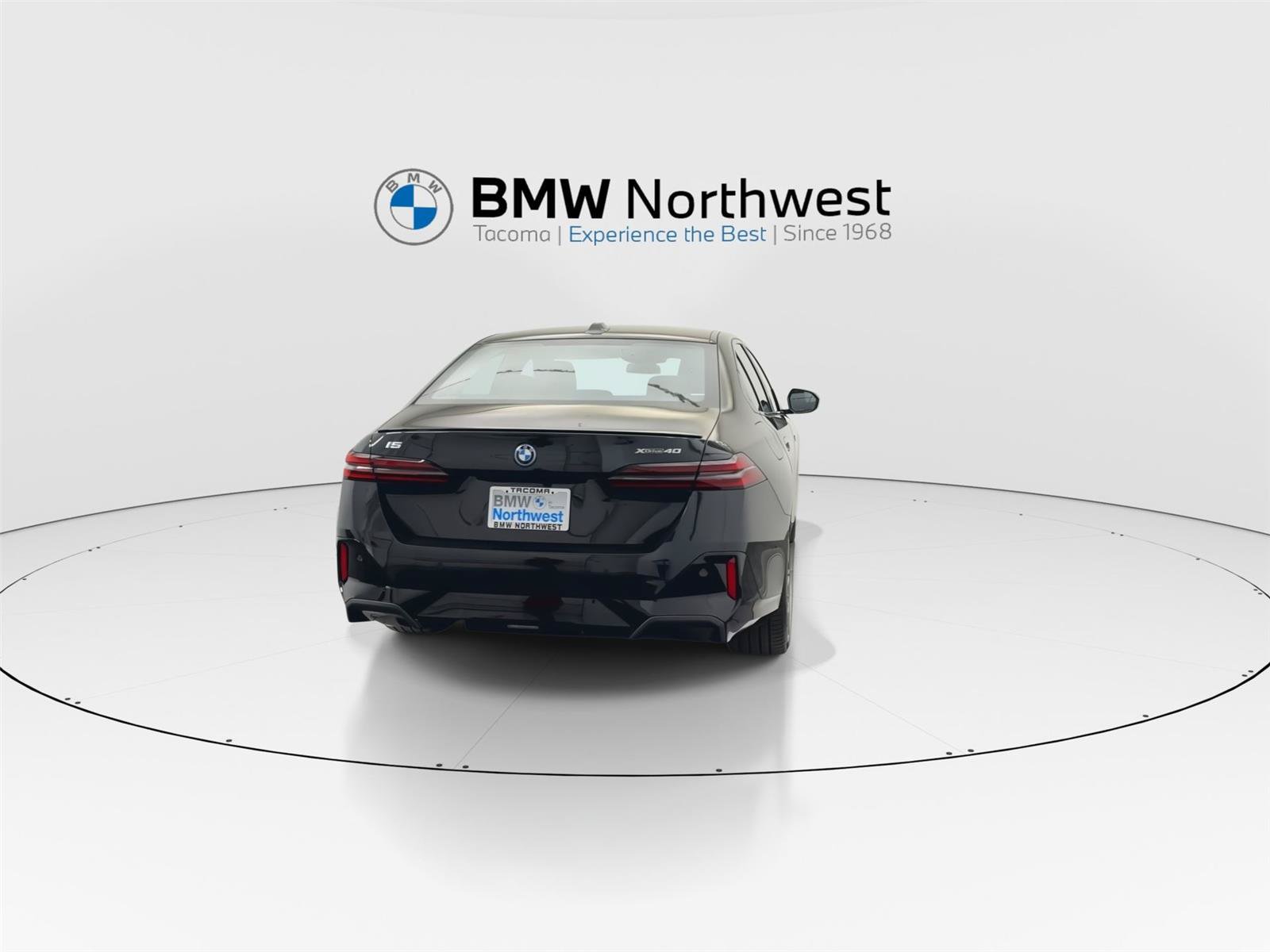 New 2027 BMW i5 xDrive40 AWD/4WD image 2