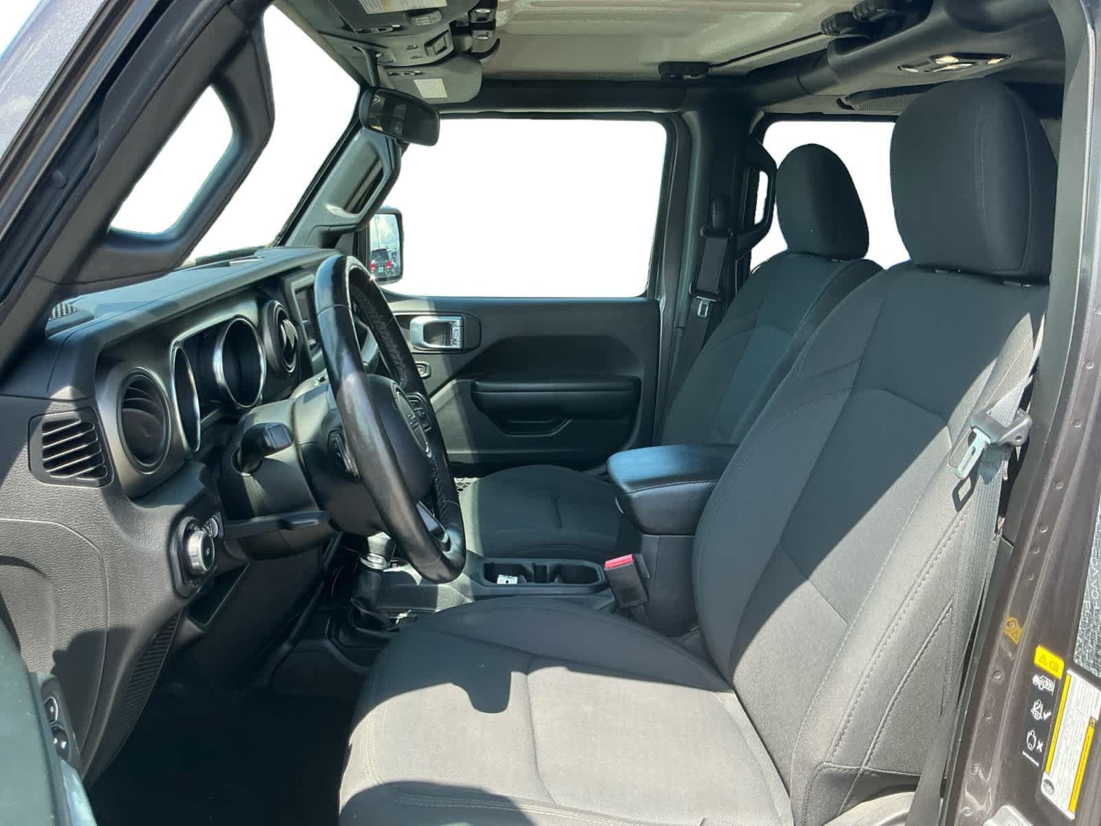 Used 2021 Jeep Wrangler Unlimited Sport AWD/4WD image 9