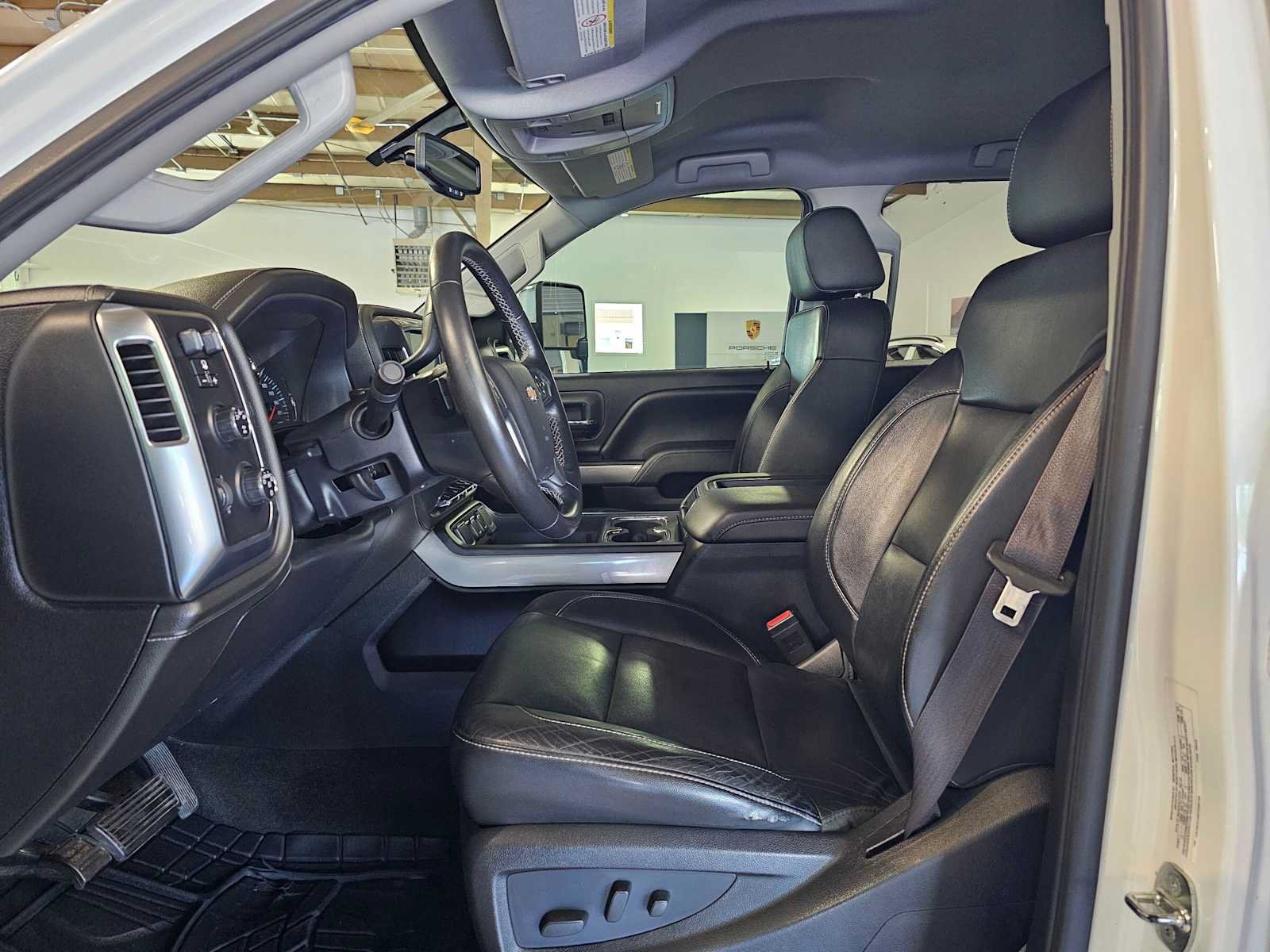 Used 2015 Chevrolet Silverado 3500 LTZ AWD/4WD image 22
