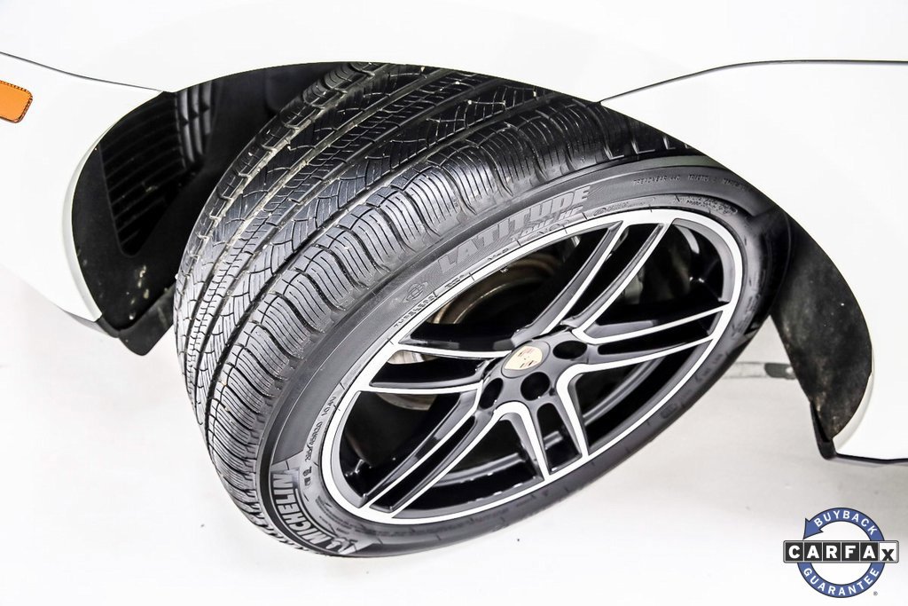 Used 2021 Porsche Macan S w/ Premium Package image 11