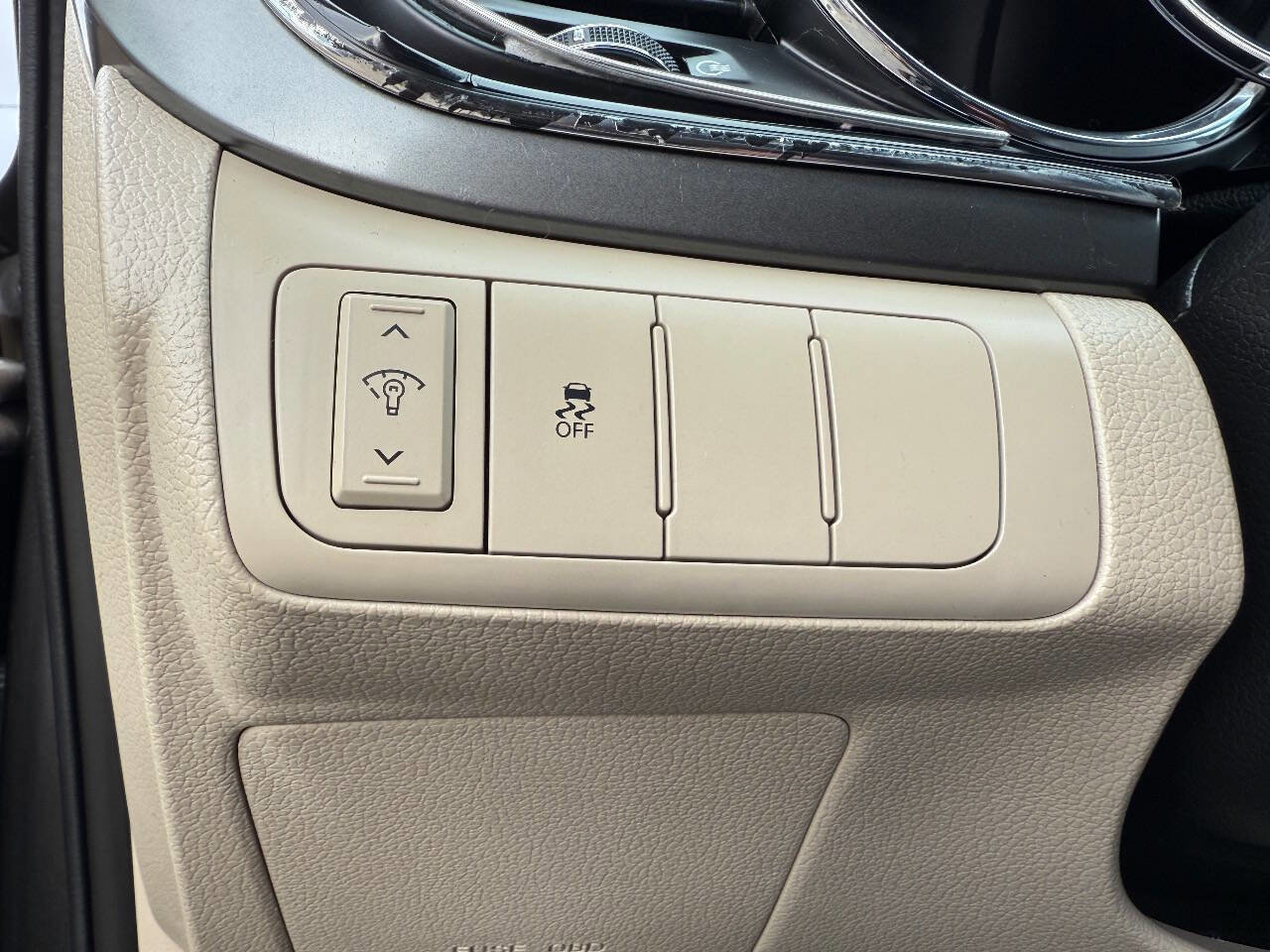 Used 2012 Kia Optima LX image 25