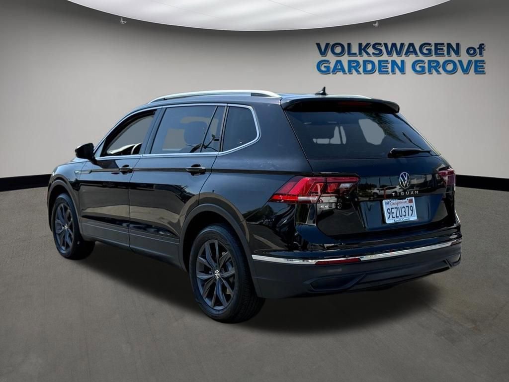 Used 2023 Volkswagen Tiguan SE image 5