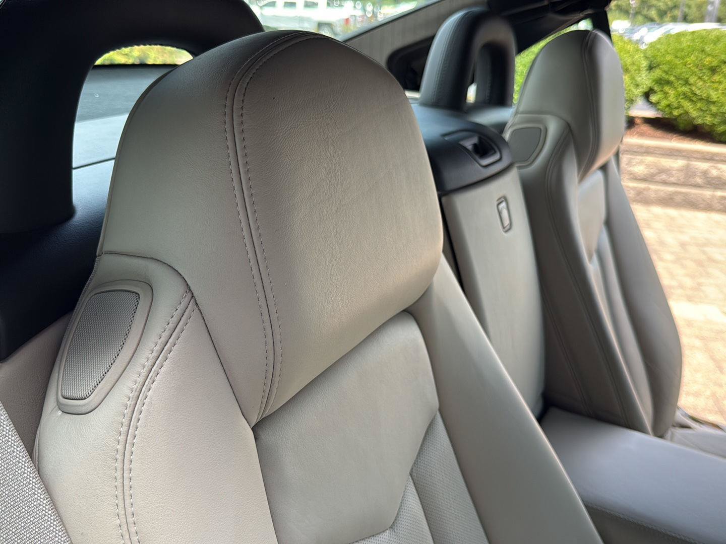 Used 2006 Cadillac XLR RWD image 33