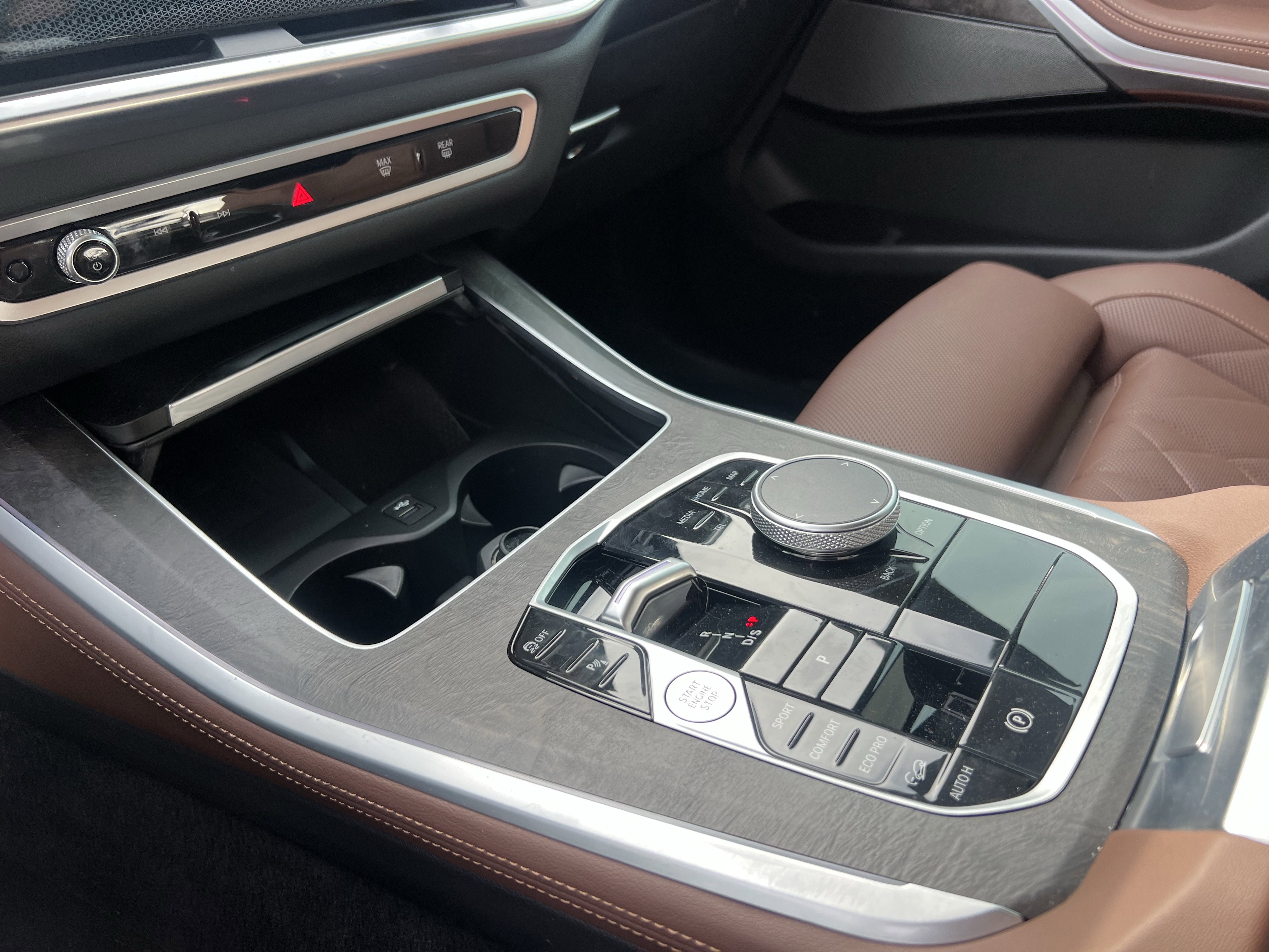 Used 2024 BMW X5 xDrive40i w/ M Sport Package image 27