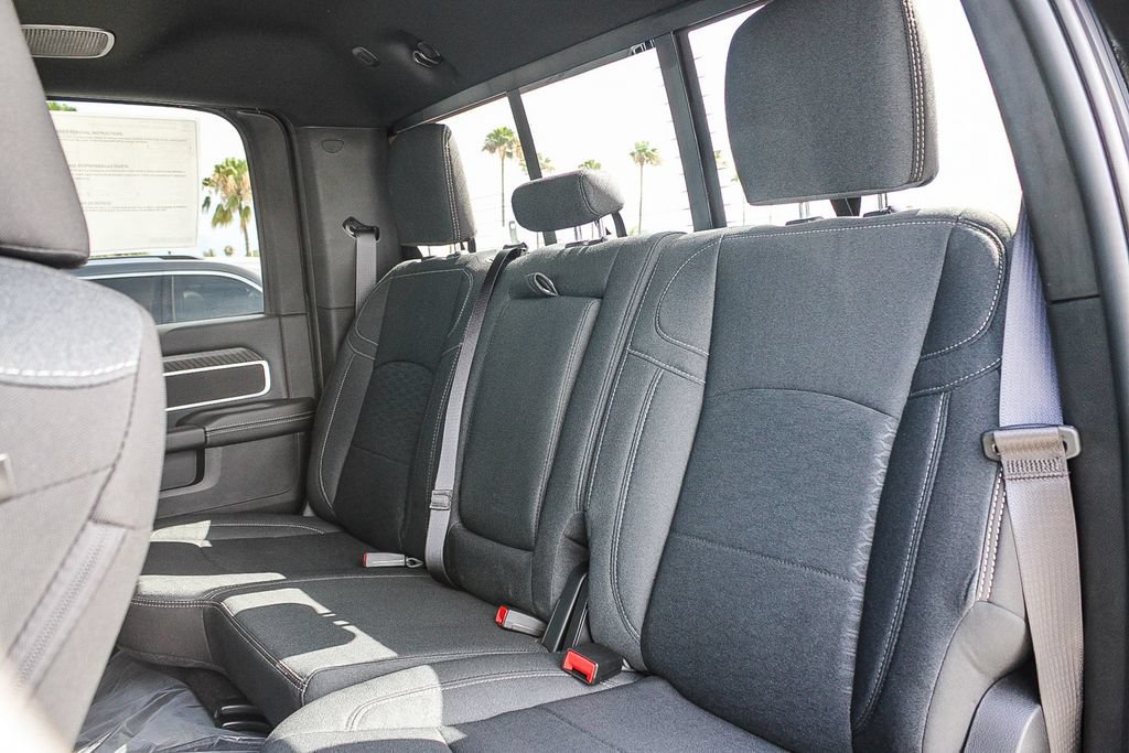 New 2026 RAM 3500 Big Horn AWD/4WD image 19