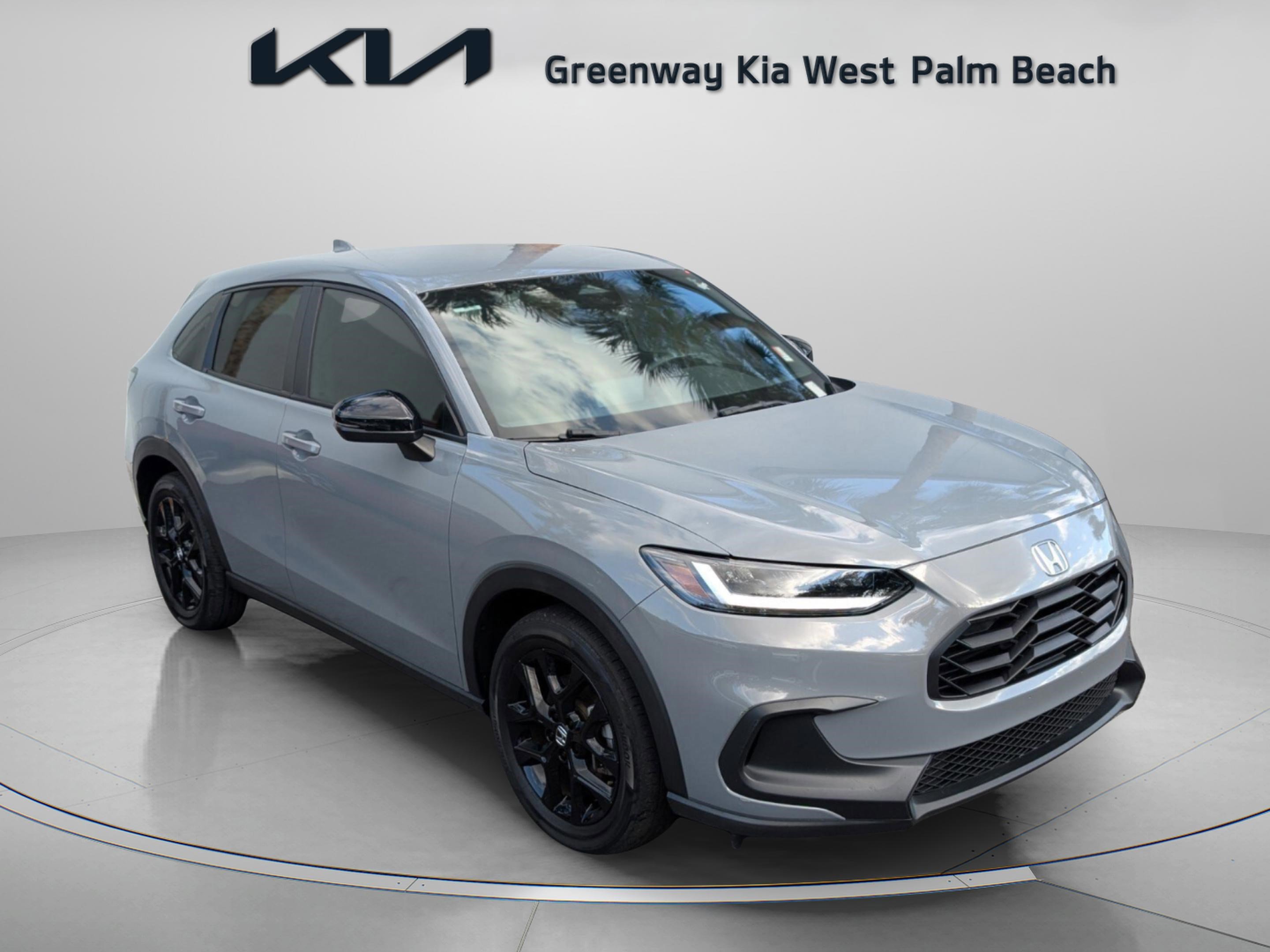 Used 2024 Honda HR-V Sport image 2