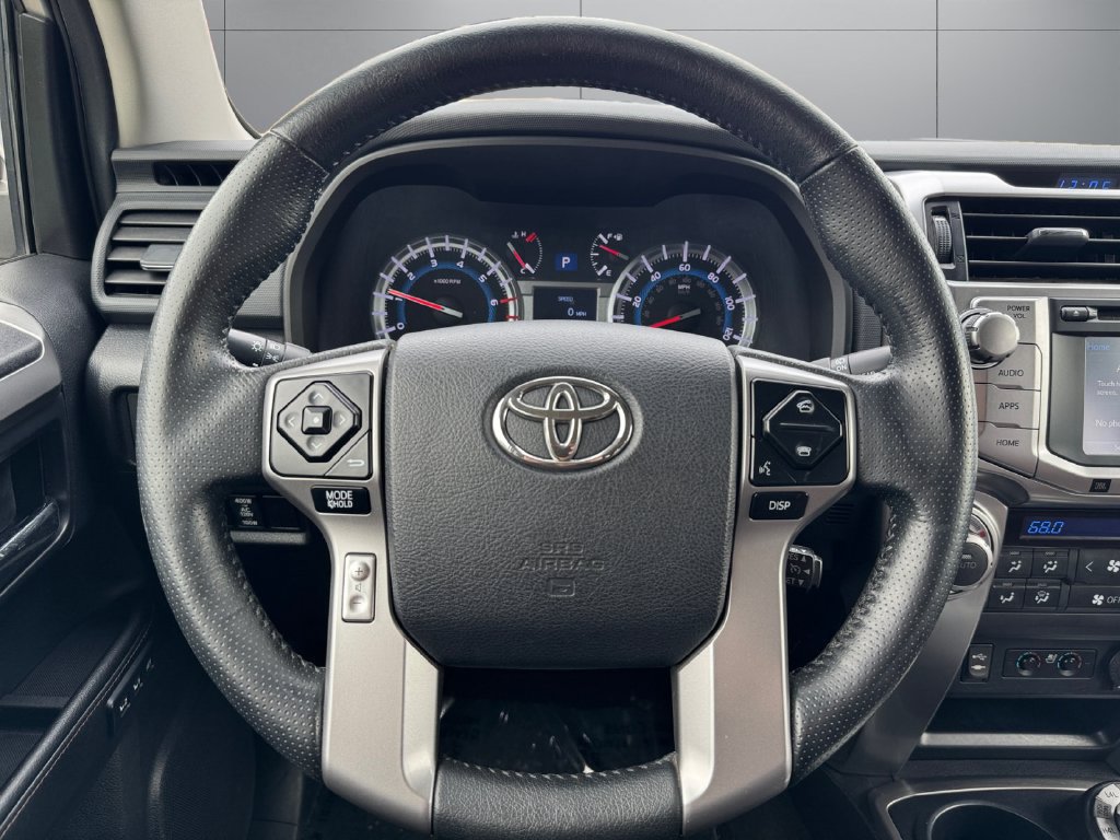Used 2014 Toyota 4Runner Limited AWD/4WD image 13