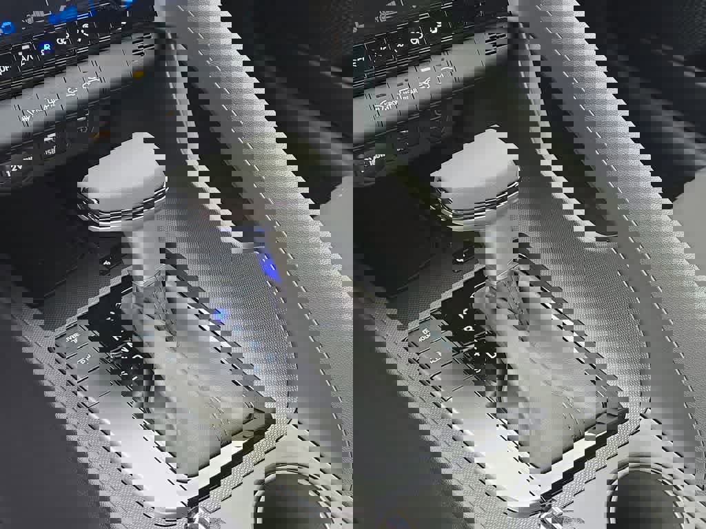 New 2026 Hyundai Elantra Sport FWD image 30