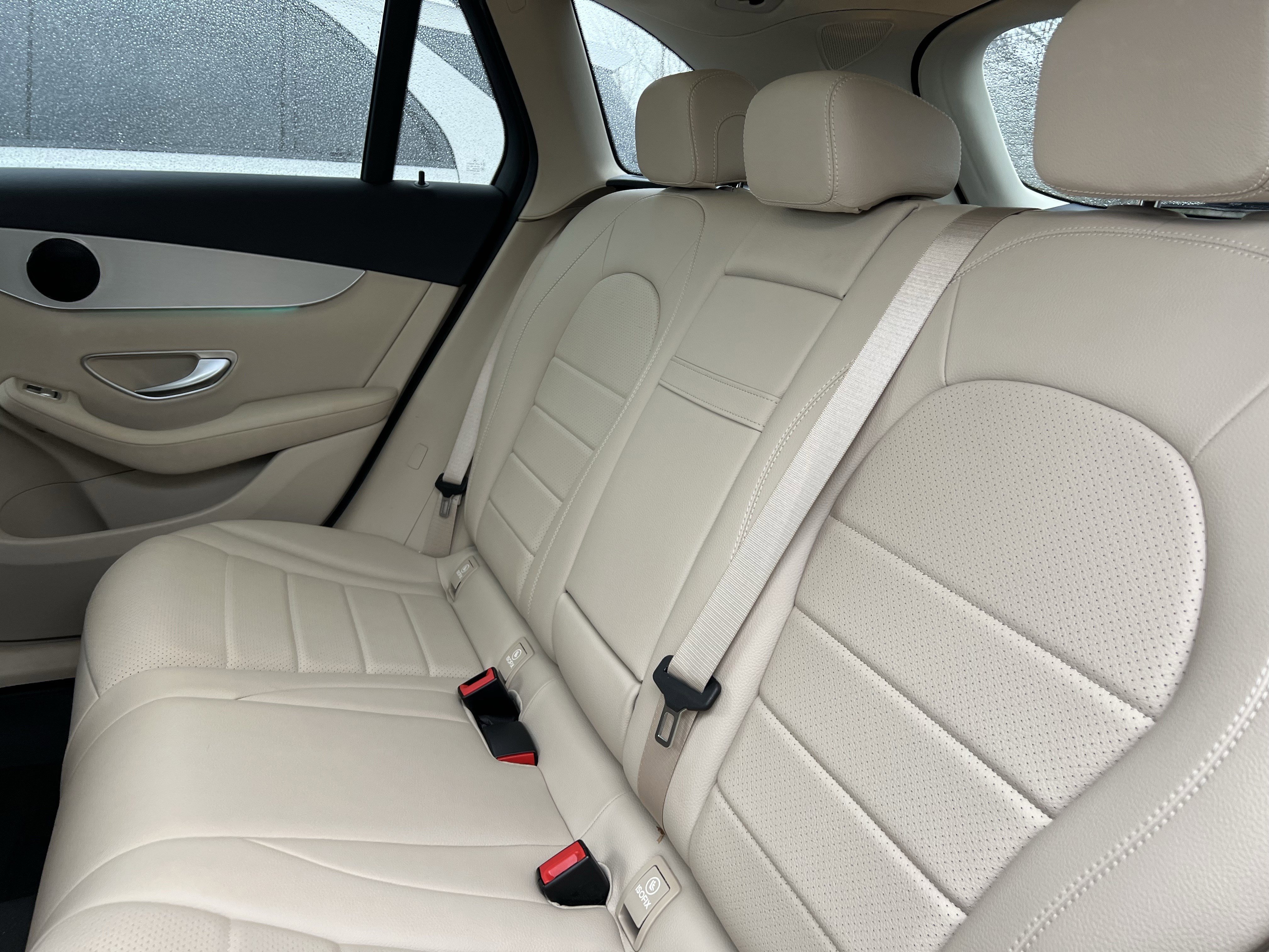 Certified 2022 Mercedes-Benz GLC 300 image 33