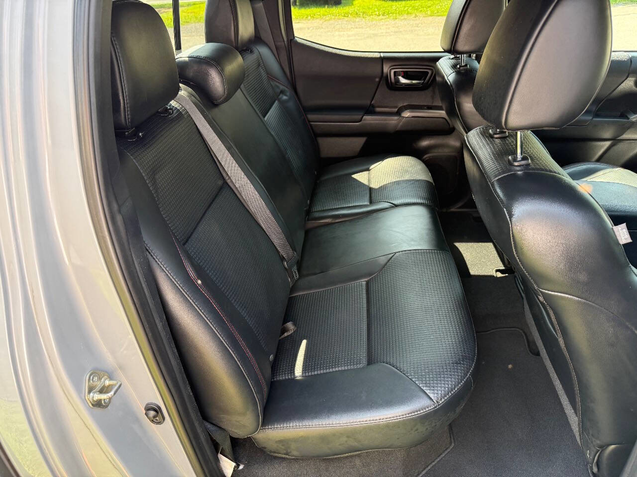 Used 2017 Toyota Tacoma TRD Pro image 15