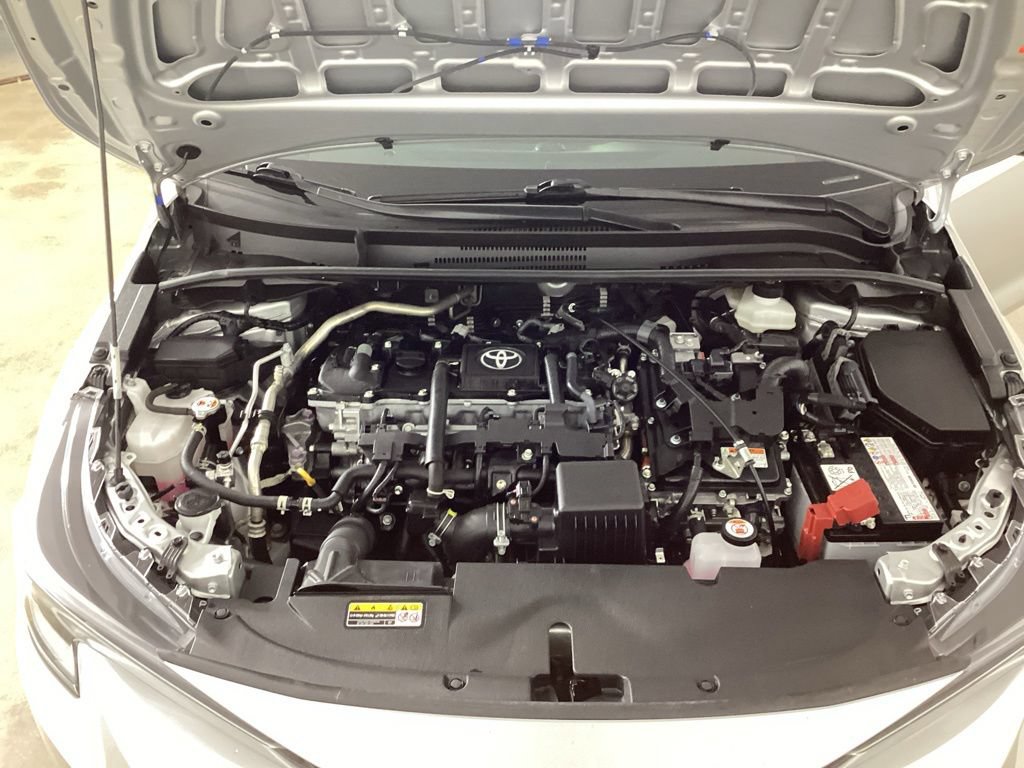 Used 2025 Toyota Corolla LE FWD image 38