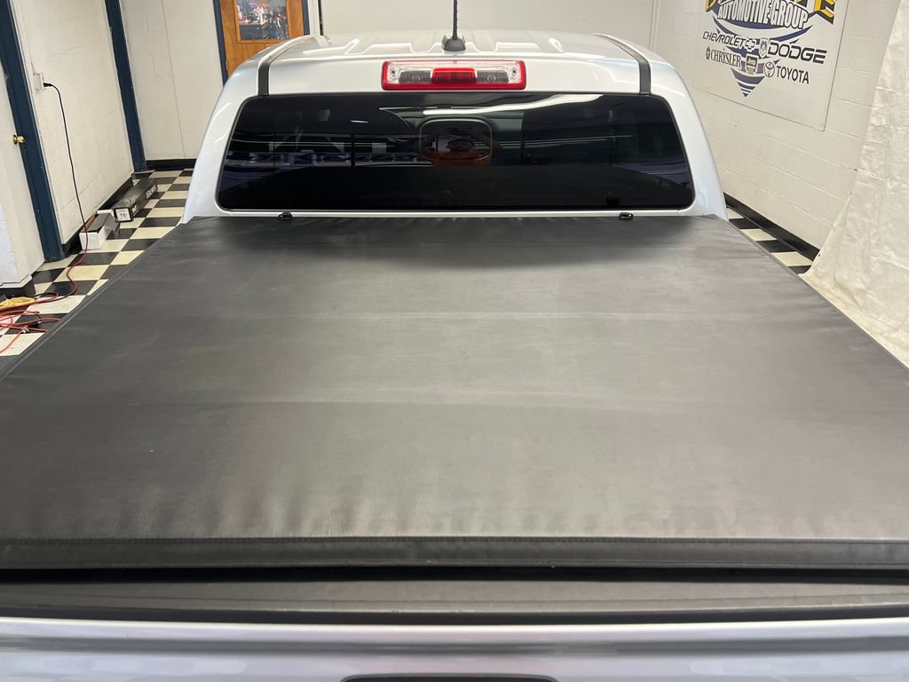 Used 2019 Chevrolet Colorado LT AWD/4WD image 10