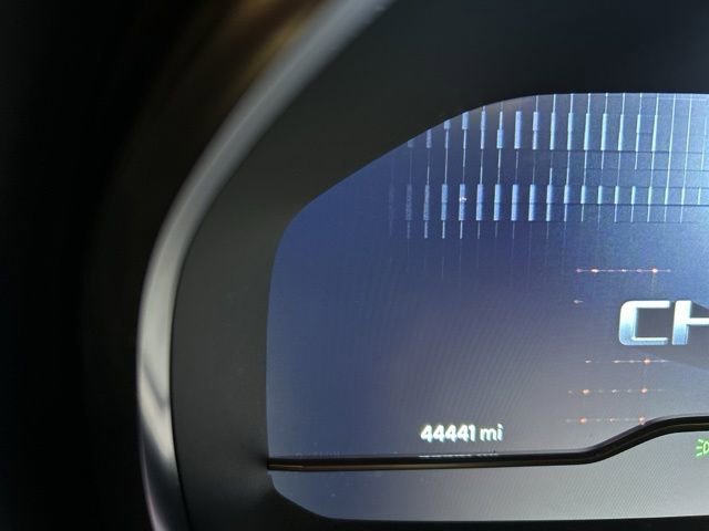 Used 2024 Chevrolet Suburban RST w/ Luxury Package image 36