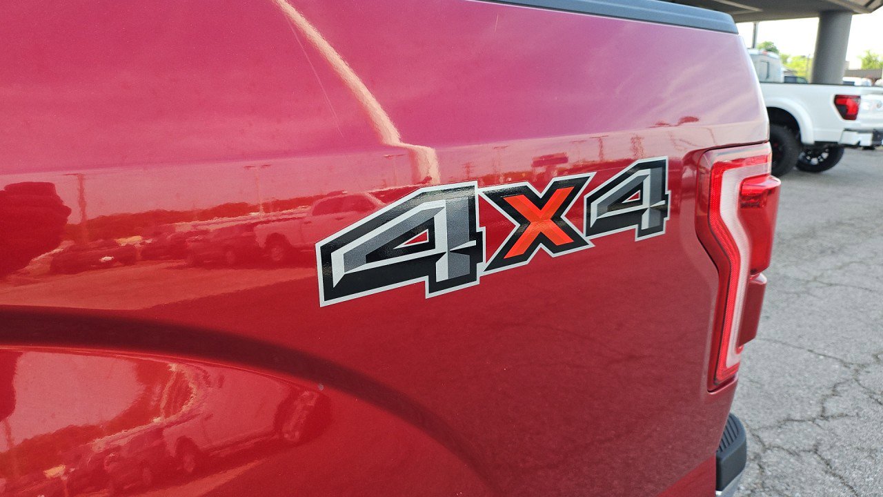 Used 2016 Ford F150 Lariat image 11