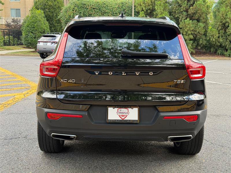 Used 2020 Volvo XC40 T5 R-Design w/ Protection Package Premier AWD/4WD image 10