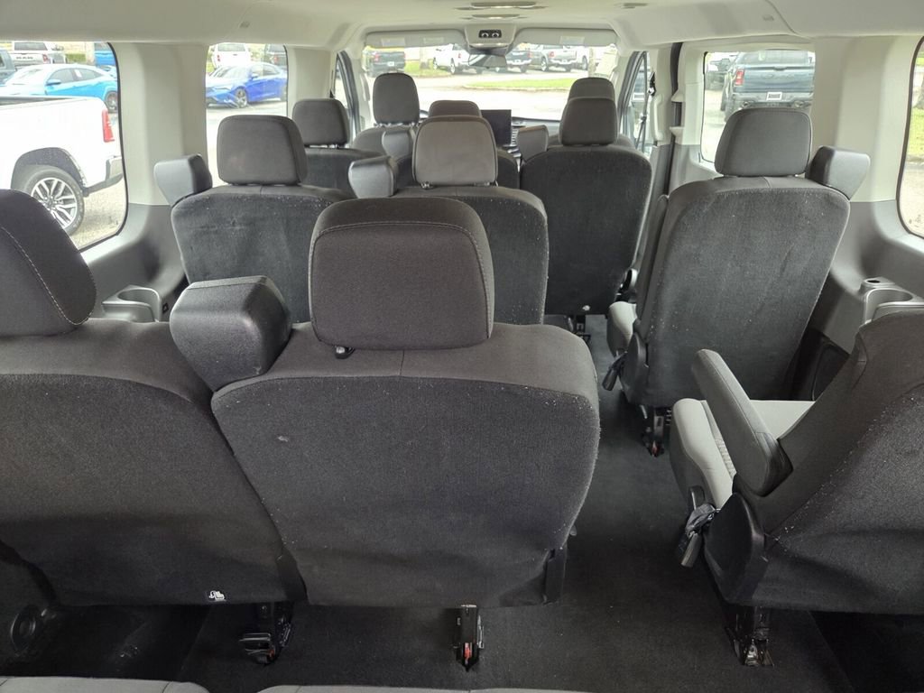 Used 2023 Ford Transit 350 XLT image 22