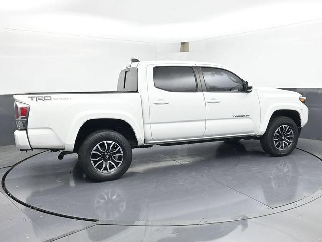 Used 2022 Toyota Tacoma TRD Sport w/ TRD Premium Sport Package RWD image 3