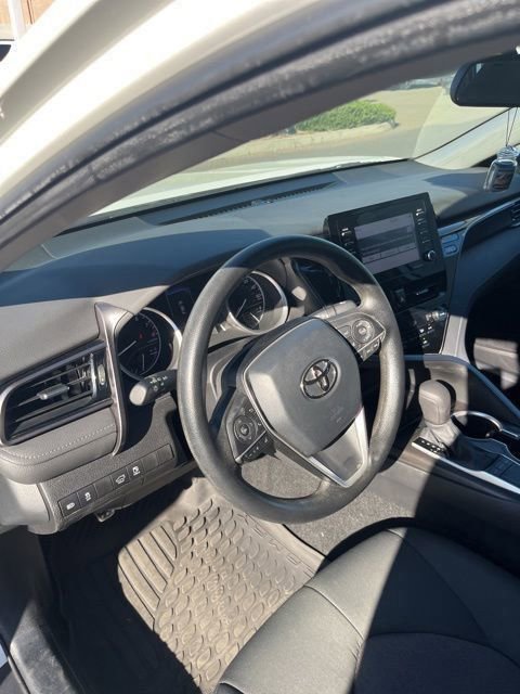 Used 2023 Toyota Camry LE image 13