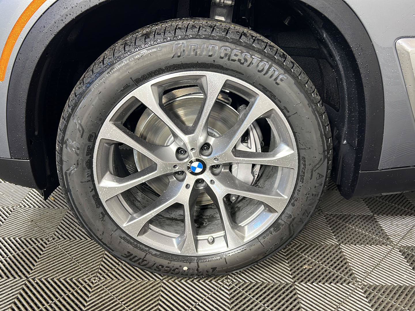 New 2026 BMW X5 xDrive40i AWD/4WD image 6
